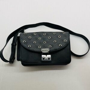GUESS Borsa Black Grommet Adjustable Strap Crossbody Shoulder Bag